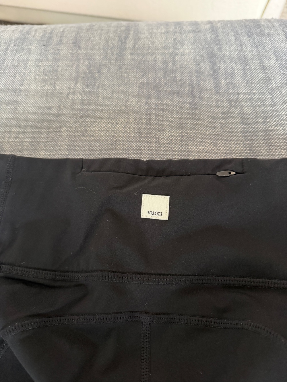 Vuori Black Active Leggings with Hidden Zip Pocket
